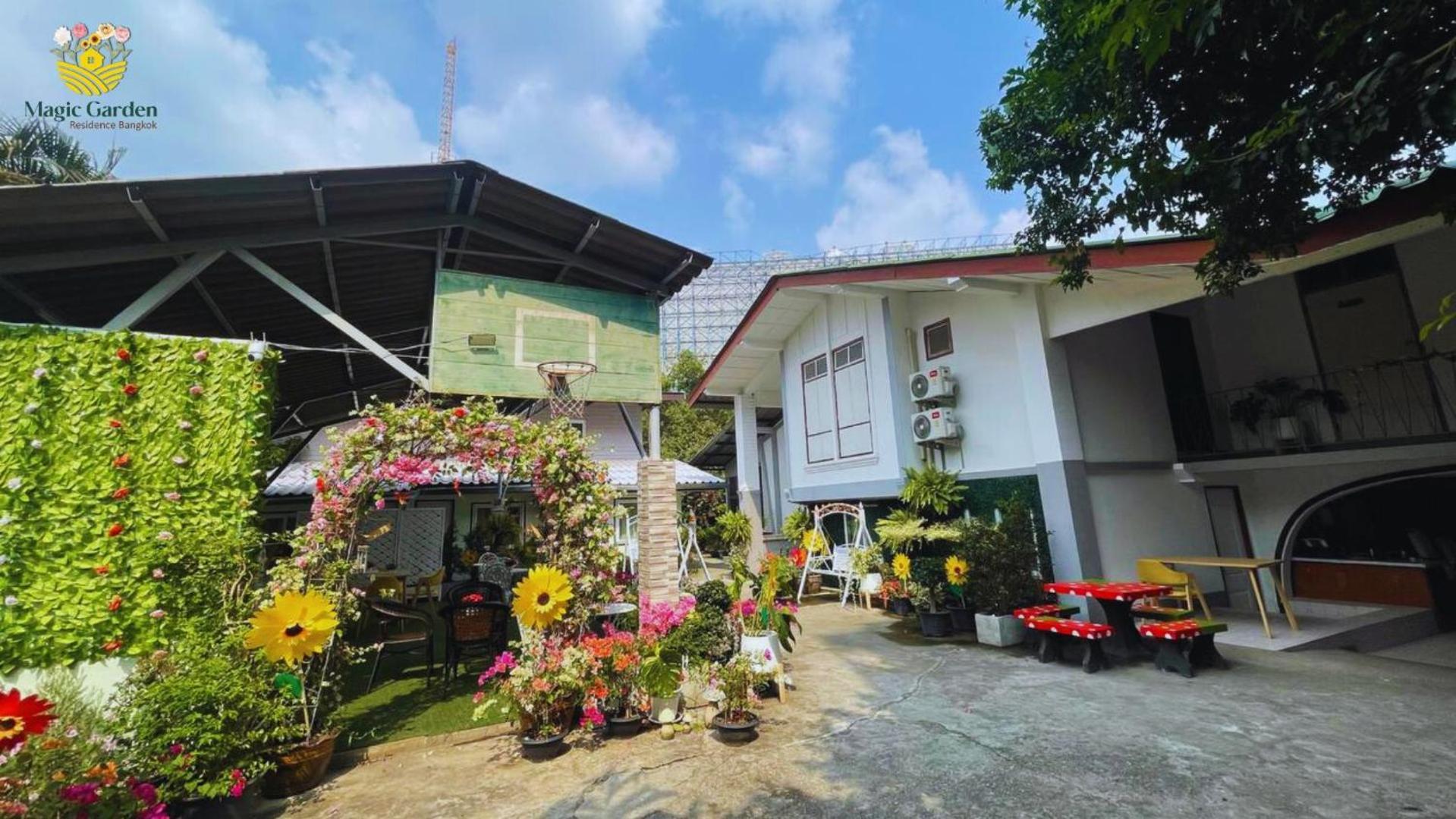 Magic Garden Residence Bangkok Luaran gambar